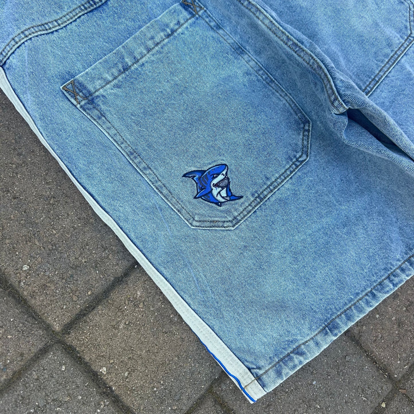 Tiger shark Jorts (light wash)