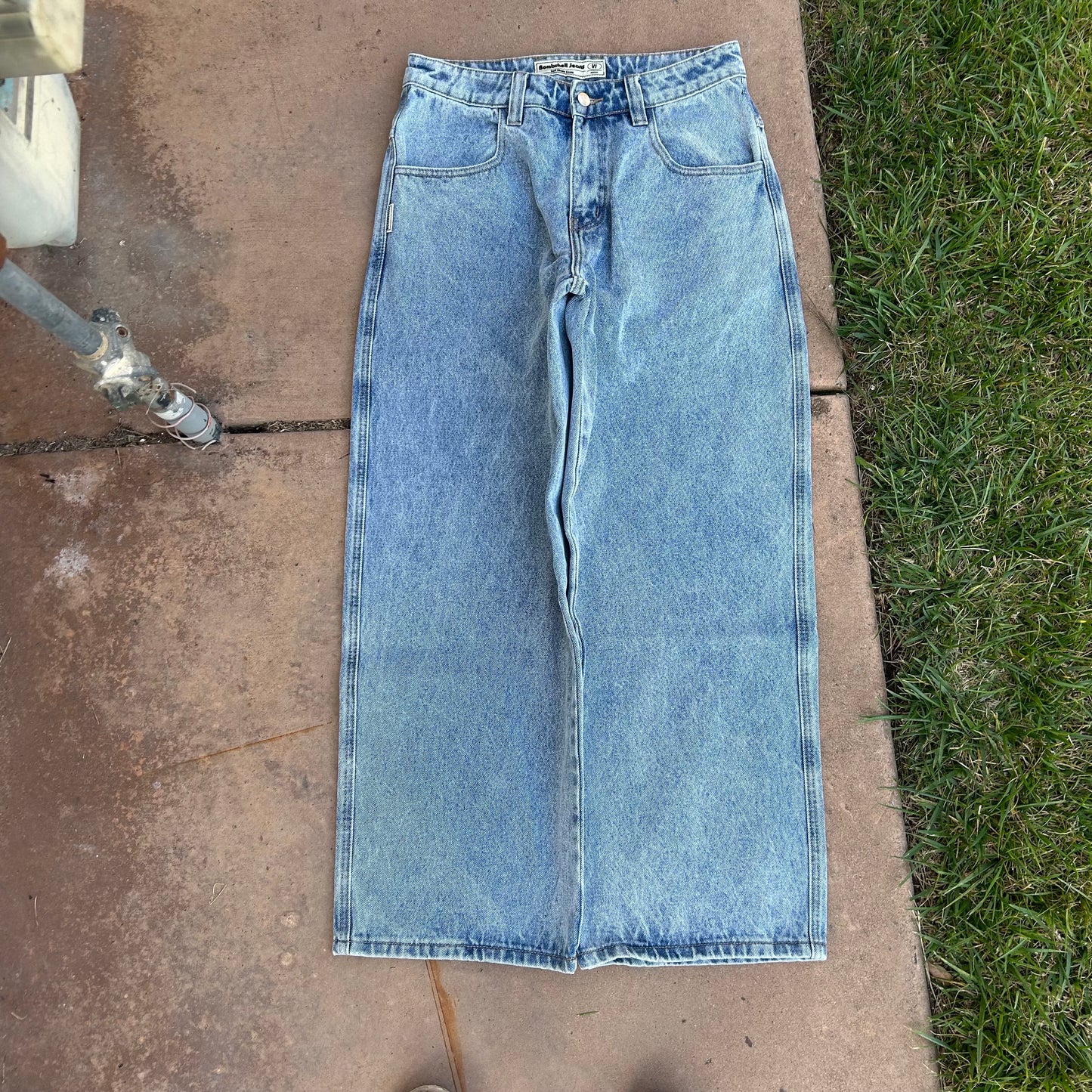 BOMBSHELL V1 (mocha light wash)