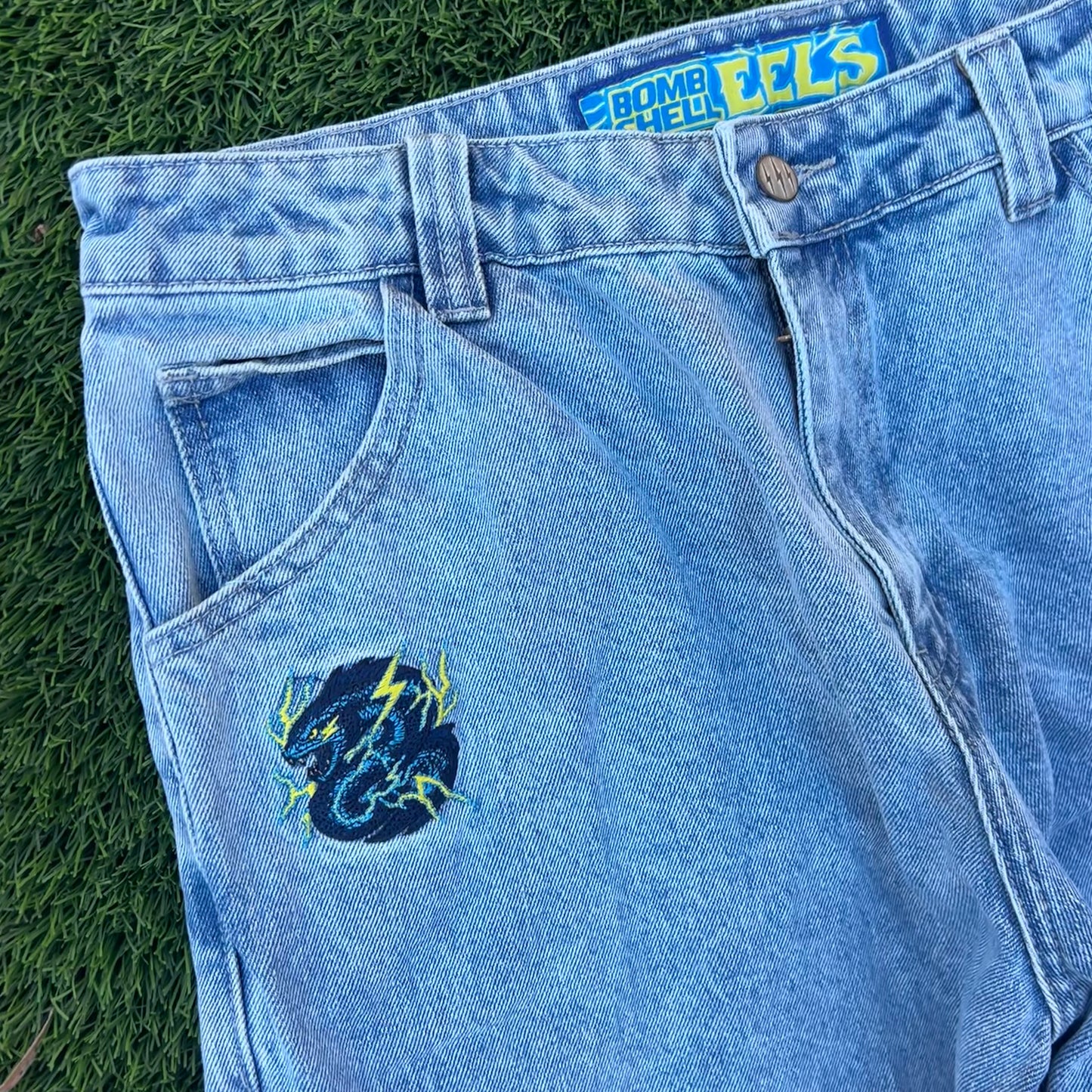 (Bombshell Electric Eels