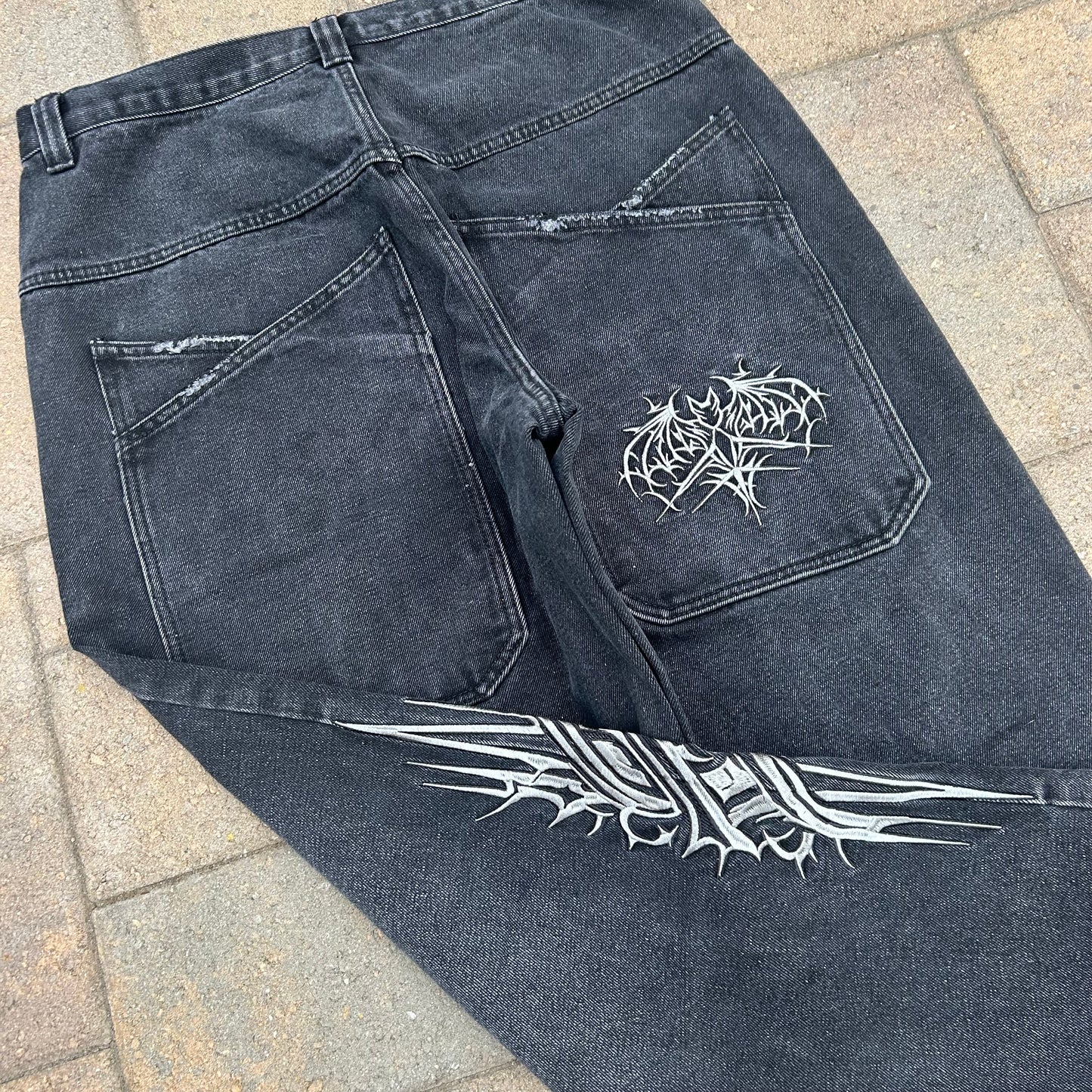 Bombshell Bats (black)