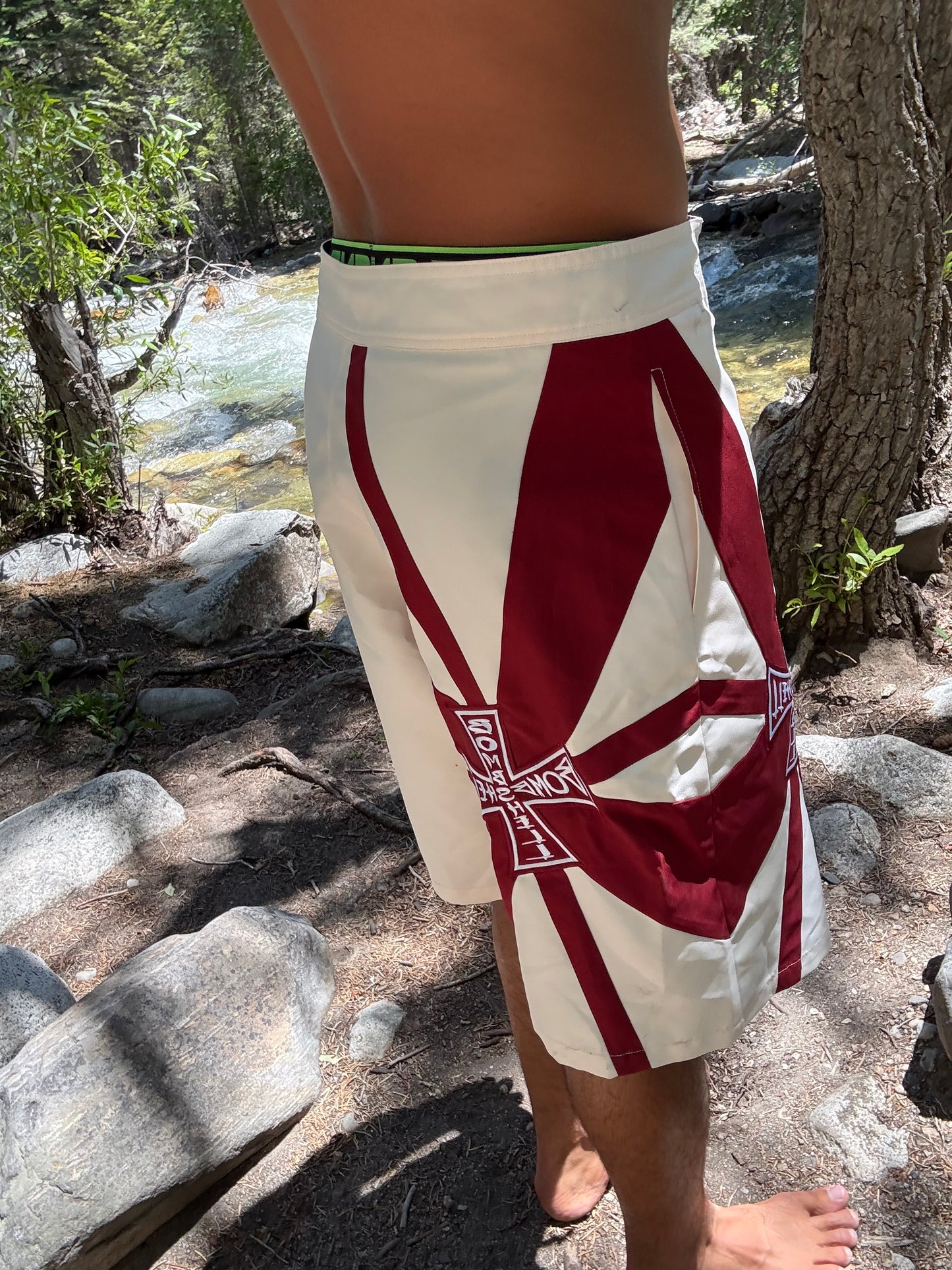 BOARD SHORTS (red)