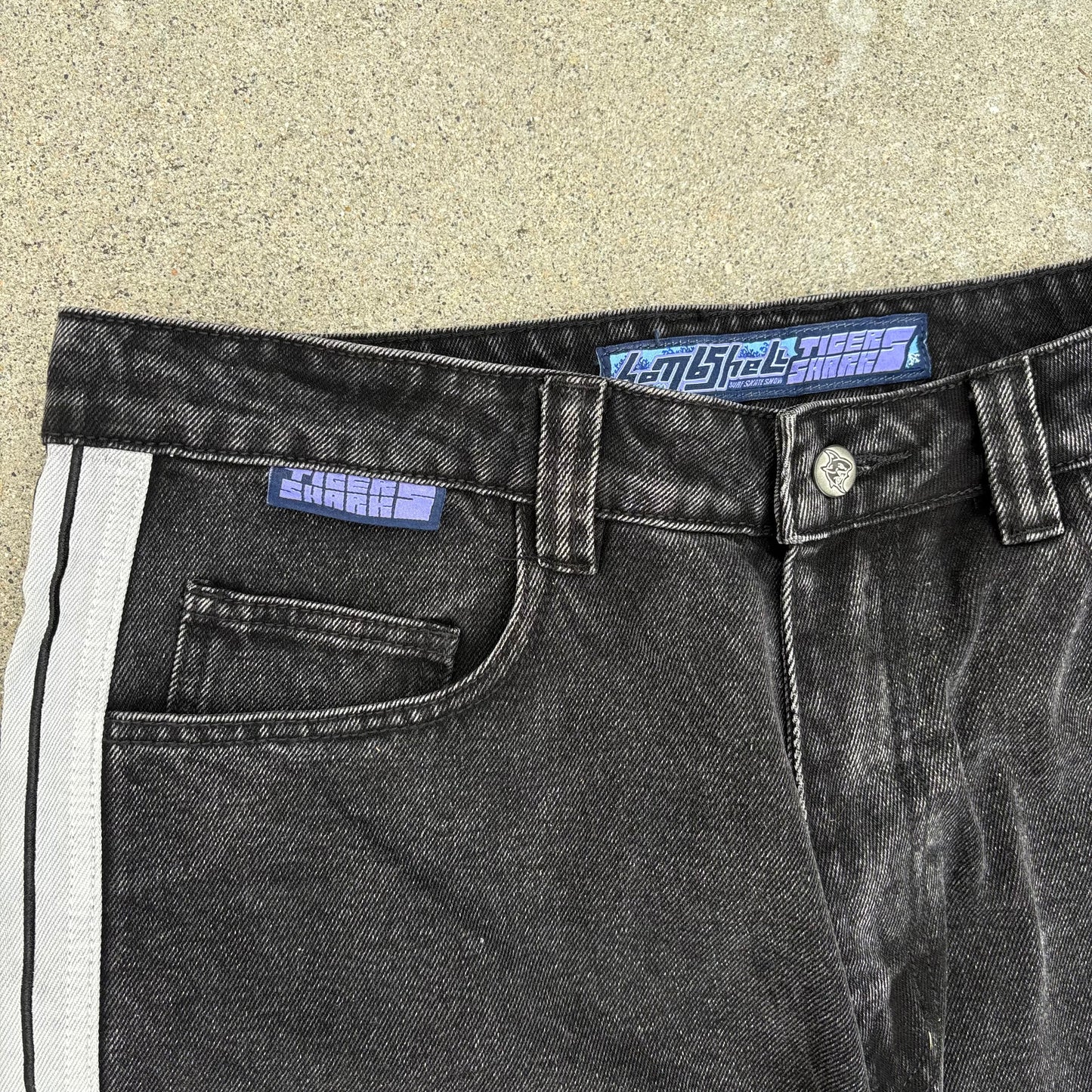 Tiger shark Jorts (black)