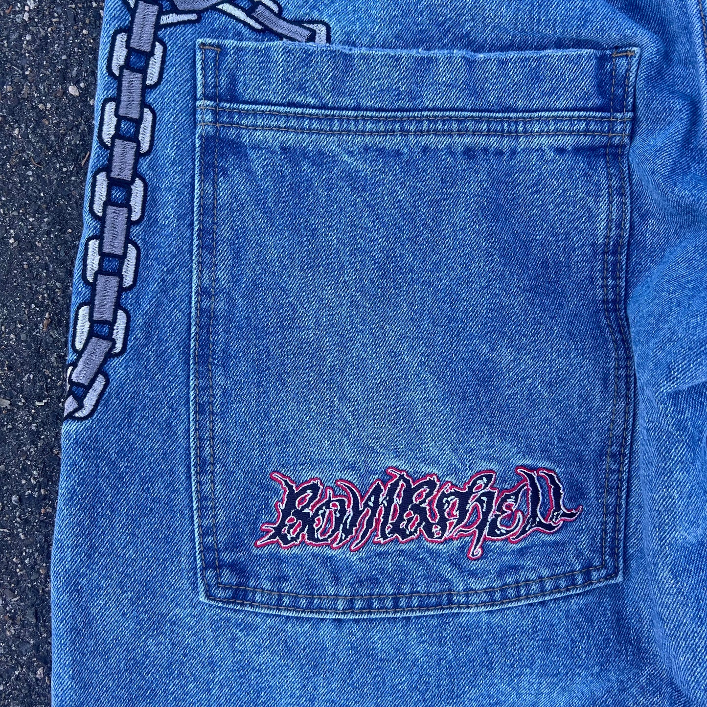 Bombshell Chains (Mid Wash)