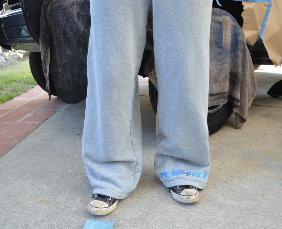 SHARK SWEATS