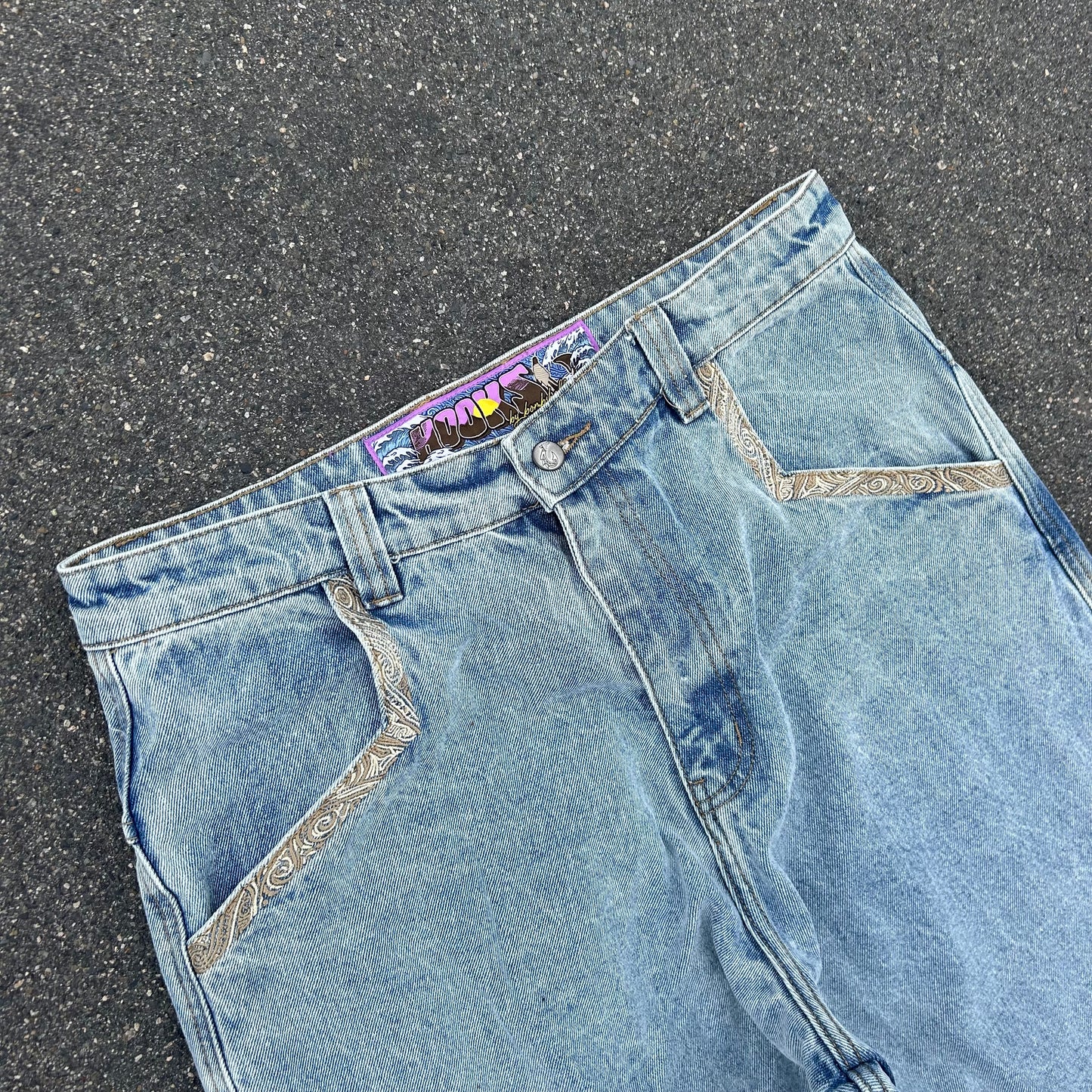 Bombshell Hooks (light wash)