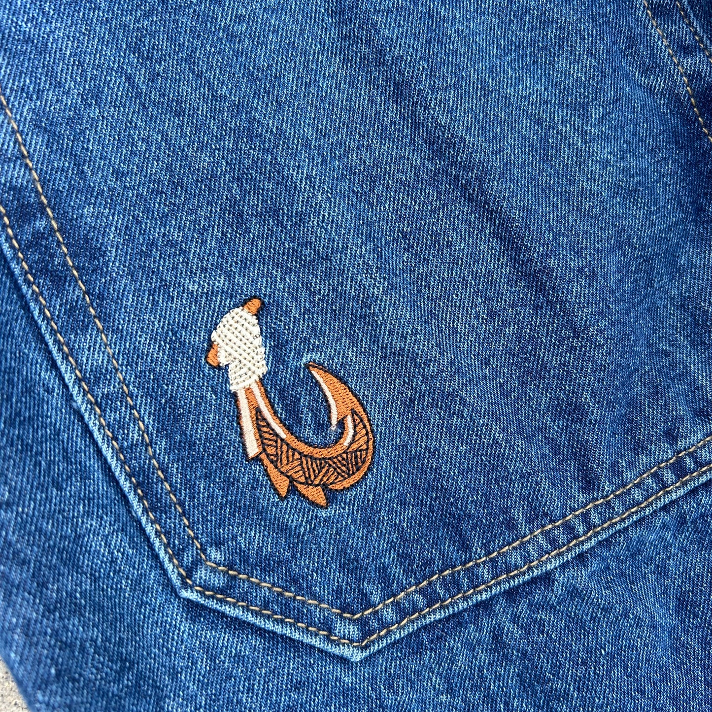 Bombshell Hooks (dark wash)