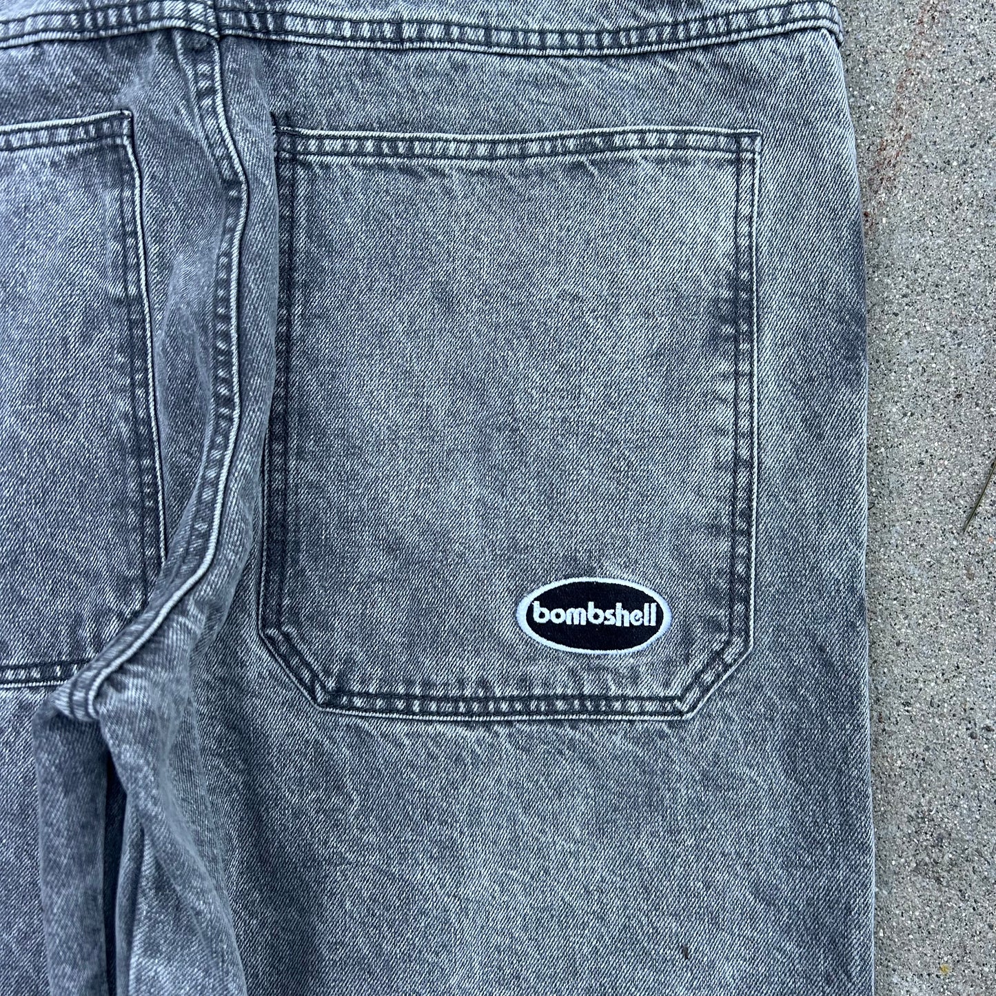 BOMBSHELL V1 (grey)