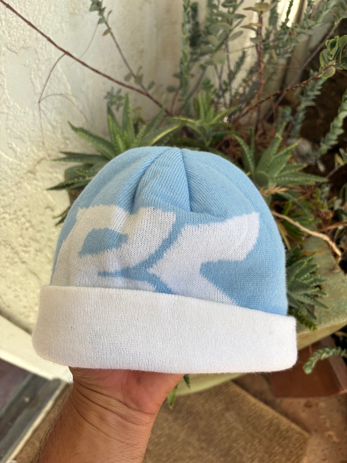 Bombshell Beanie (blue)