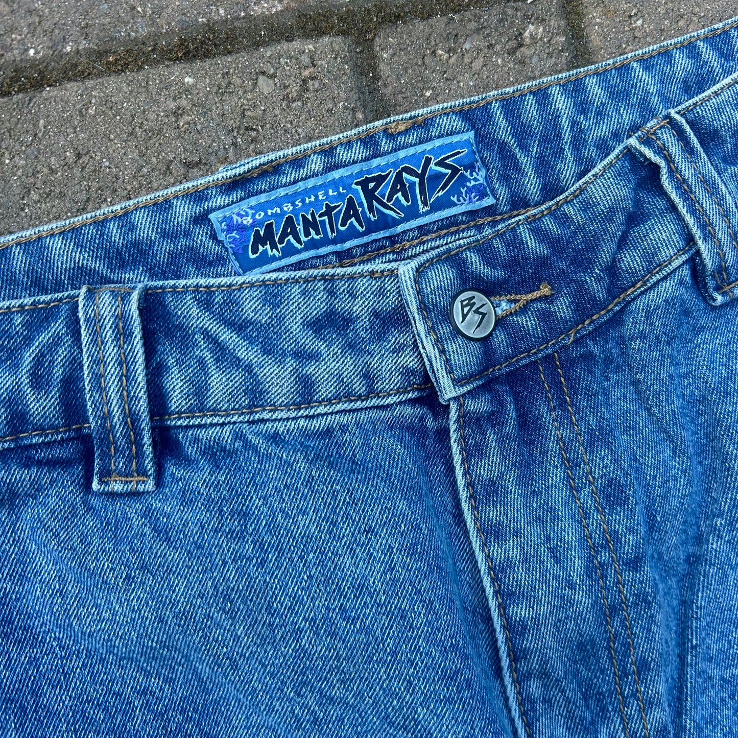 Manta Rays (mid wash)