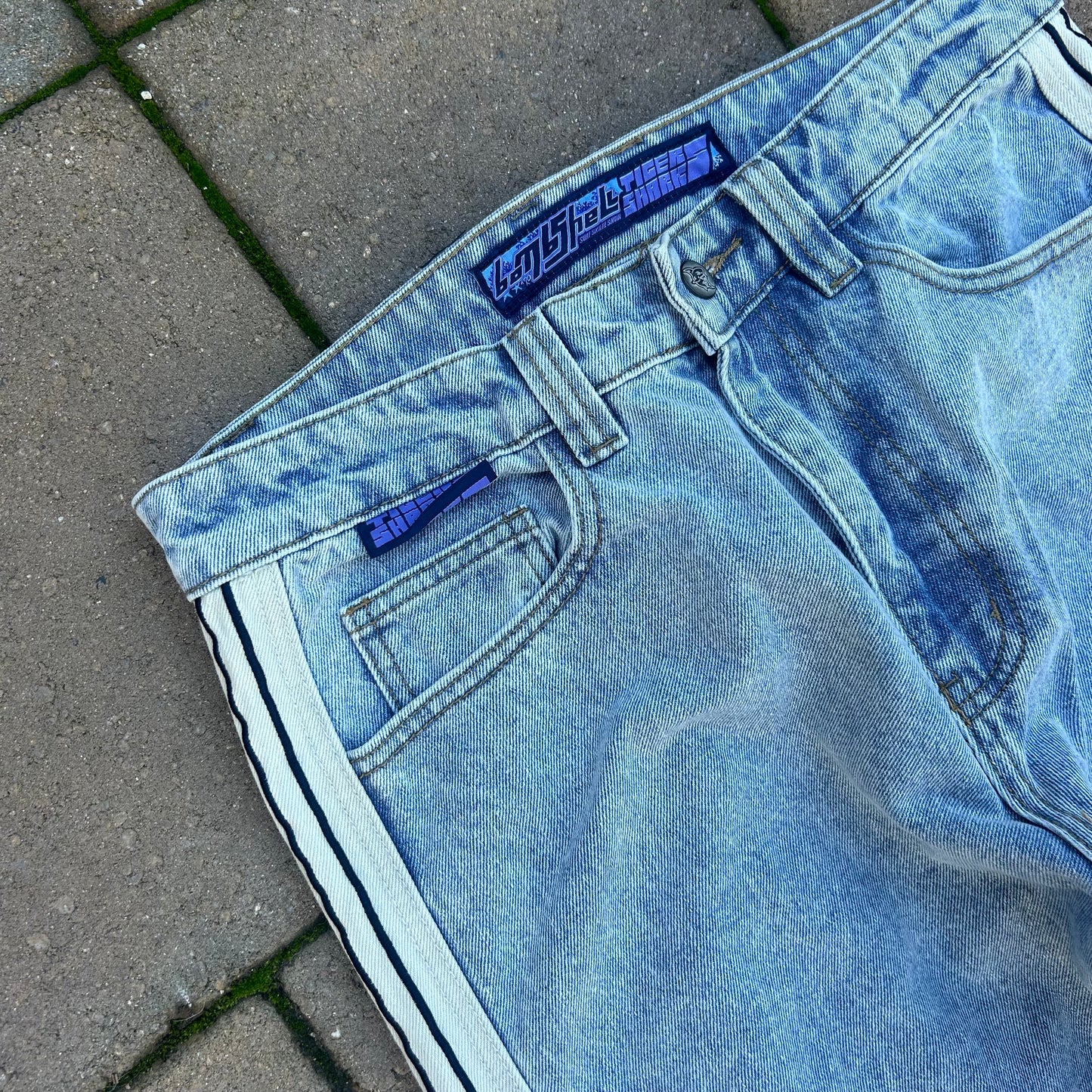 Bombshell Tiger Sharks (light wash)