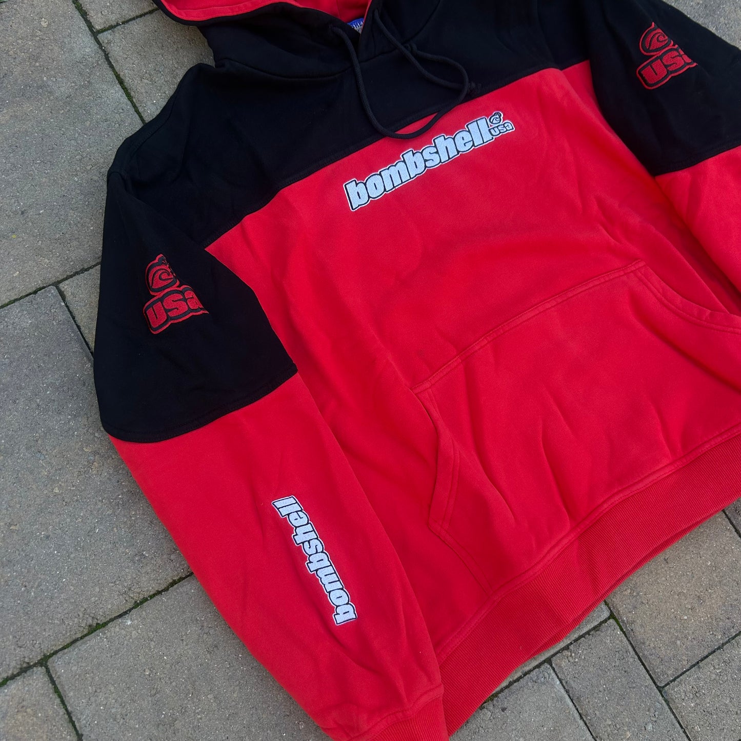 Two-Tone Hoodie (black/red)